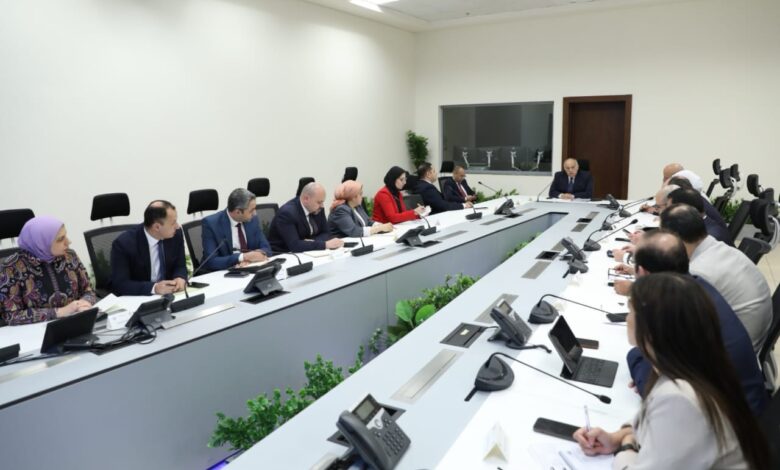 الصحة تواصل إجتماعات اللجنة المشكلة لمتابعة خطة إستقبال مصابي غزة وتقديم الرعاية المتكاملة لهم 1 IMG 20250423 WA0023