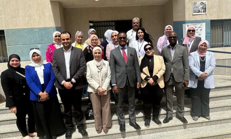 الصحة: وفد من المركز الأفريقي لمكافحة الأمراض والوقاية منها يزور مركز طب أسرة الهناجر ويشيد بآلية العمل 1 IMG 20250424 WA0024