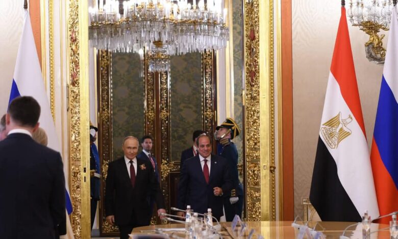 الرئيس عبد الفتاح السيسي يلتقي اليوم مع الرئيس الروسي فلاديمير بوتين على هامش مشاركته في إحتفالات عيد النصر بموسكو 1 FB IMG 1746818814423
