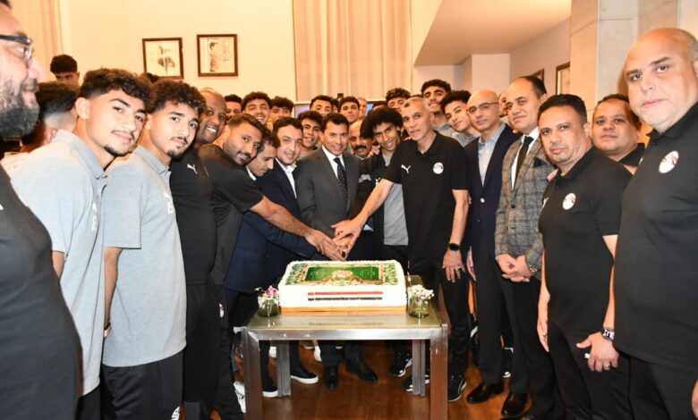 وزير الشباب والرياضة يؤازر منتخب الشباب قبل مواجهة المغرب في نصف نهائي أمم إفريقيا 1 IMG 20250514 WA0076