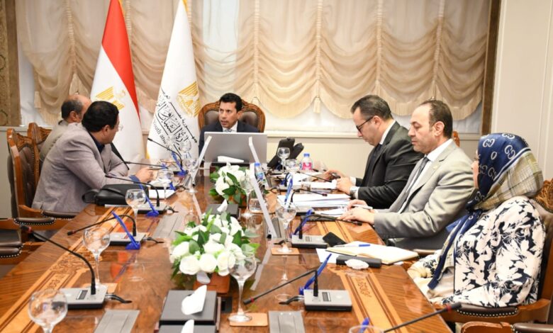 مع انتهاء السنة المالية 2024/2025.. وزير الرياضة خلال اجتماعه مع مديريات الشباب بالمحافظات يشدد على الإنتهاء من كافة الأعمال قبل نهاية السنة المالية 1 IMG 20250520 WA0053