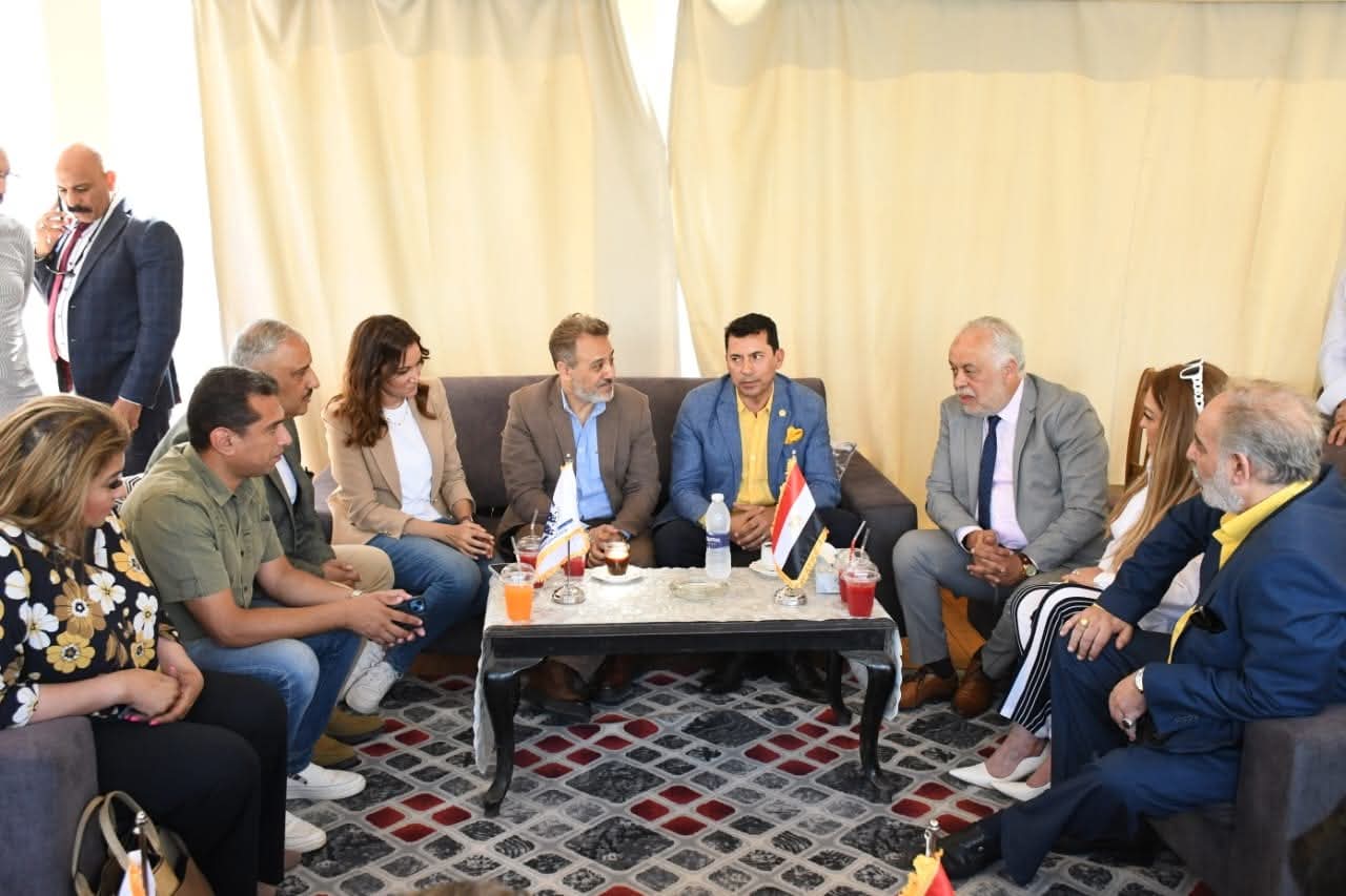 وزير الشباب والرياضة يوجّه بتطويره ورفع كفاءة  نادي نقابة المهن التمثيلية الإنشائية والخدمية