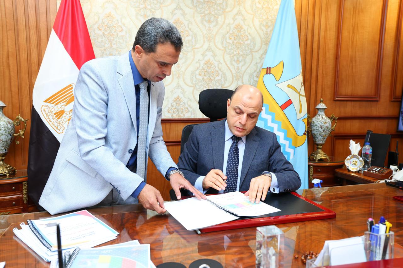محافظ كفر الشيخ يعتمد نتيجة الإعدادية للفصل الدراسي الثانى للعام 2025/2024 بنسبة نجاح 80.17%