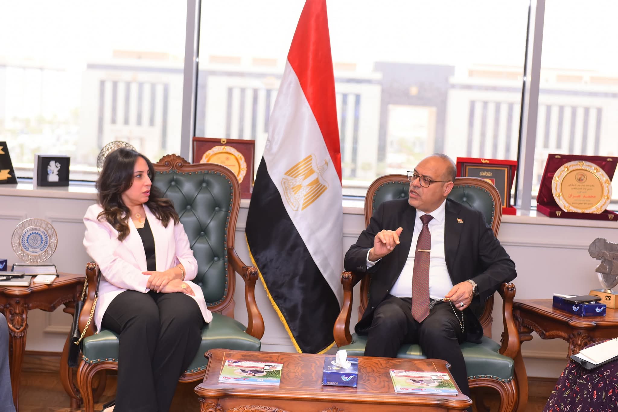 وزير العمل يستعرض مع وفد “إبدأ لتنمية المشروعات” إنجازات تطوير 5 مراكز تدريب مهني بالمحافظات