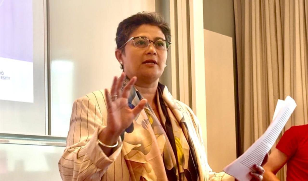 نميرة نجم في مالمو :“لن نترك أطبّاءنا يُهاجرون لتنظيف مستشفياتكم”!